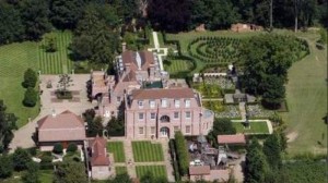Kim Kardashian Purchasing David Beckham’s English Mansion?