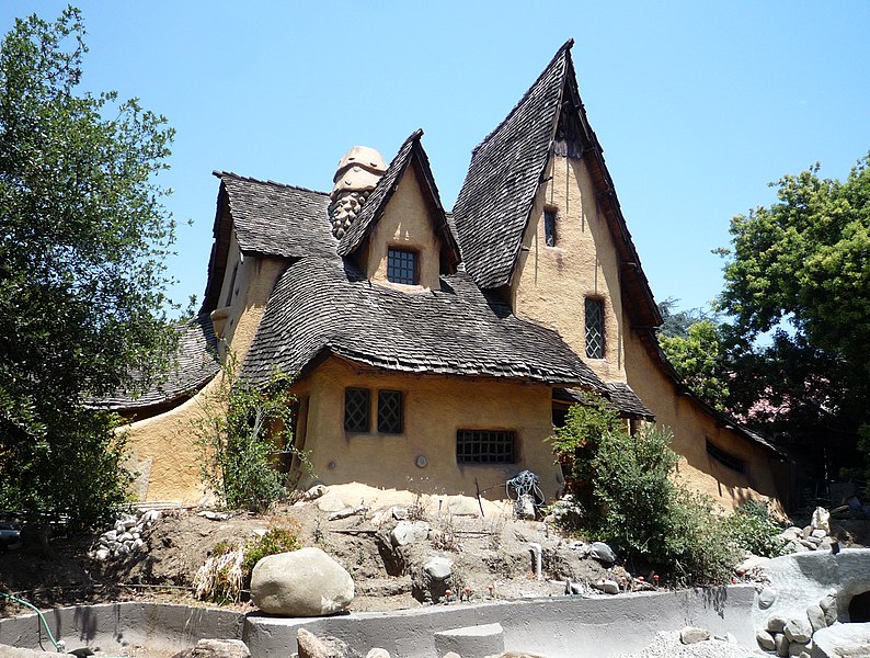today a los angeles real estate agent calls the beverly hills witch house home
